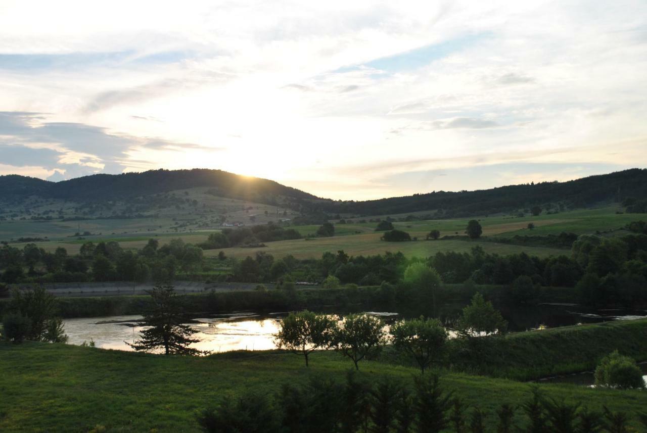 Хотел Планински Кът Dorkovo ภายนอก รูปภาพ